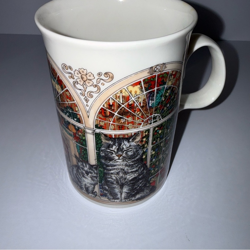 Dunoon Scotland Kitten Cats Christmas Tree Coffee Mug Cup Fine Bone Excellent